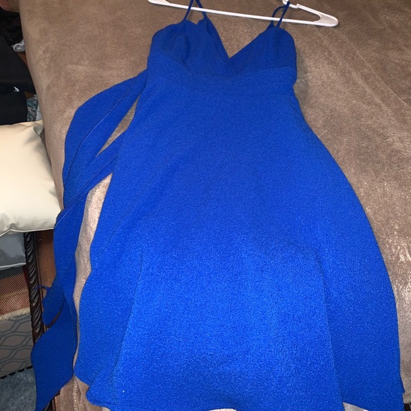 Dress - Picture 3 of 5